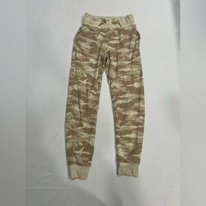 Athleta Balance Printed Camo Joggers XXS Ultra Soft Athleisure Lounge Pants